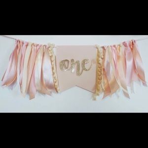 Highchair birthday banner “One” never used